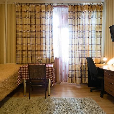 Nadezhda Apartments On Kabanbay Batyr 122 อัลมาตี ภายนอก รูปภาพ