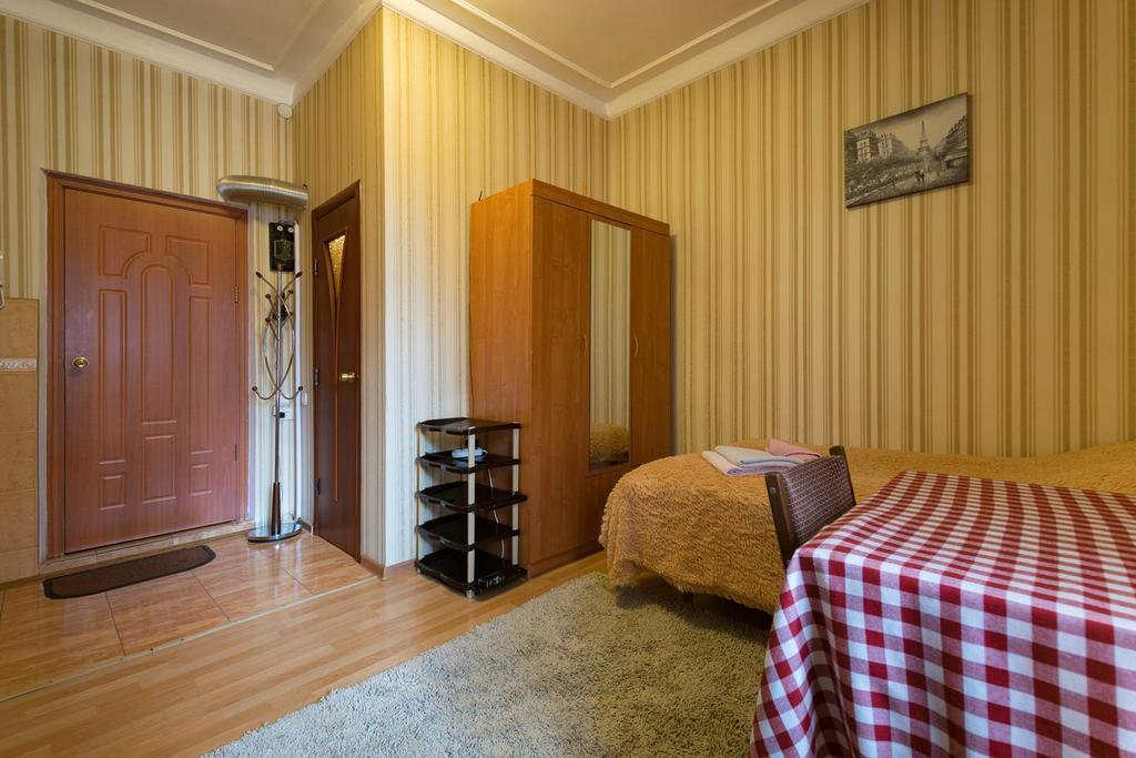 Nadezhda Apartments On Kabanbay Batyr 122 อัลมาตี ภายนอก รูปภาพ